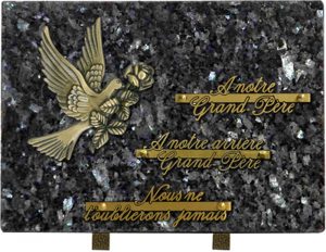 plaque funéraire rectangulaire motif colombe